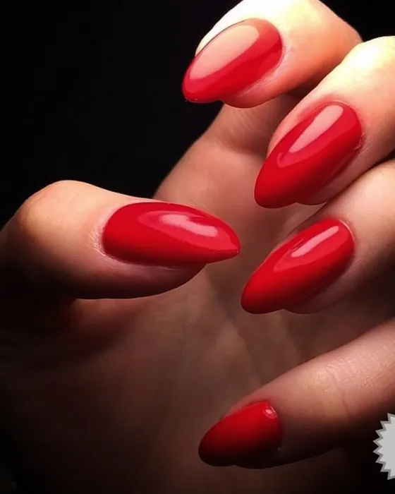 Rode amandelnagels